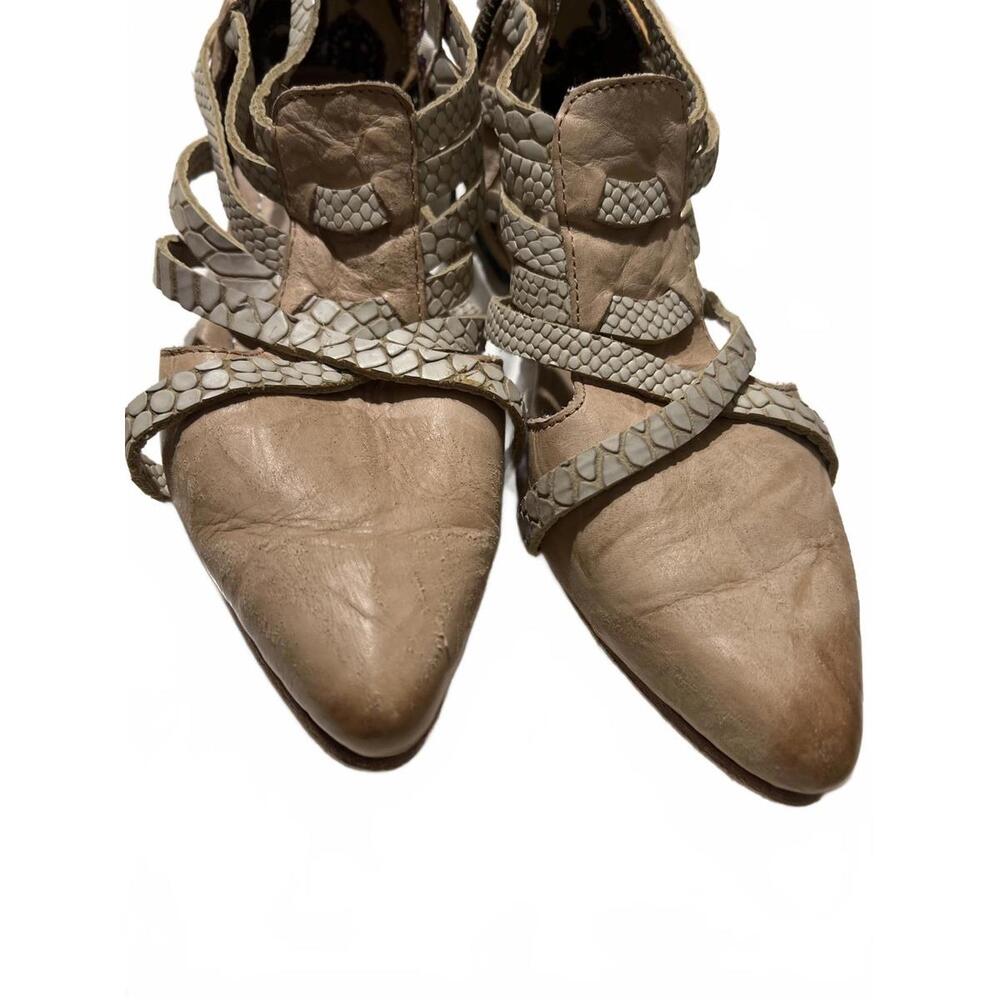 FREEBIRD By Steven Emory Leather Boots Flats 9 Rustic - Picture 6 of 12
